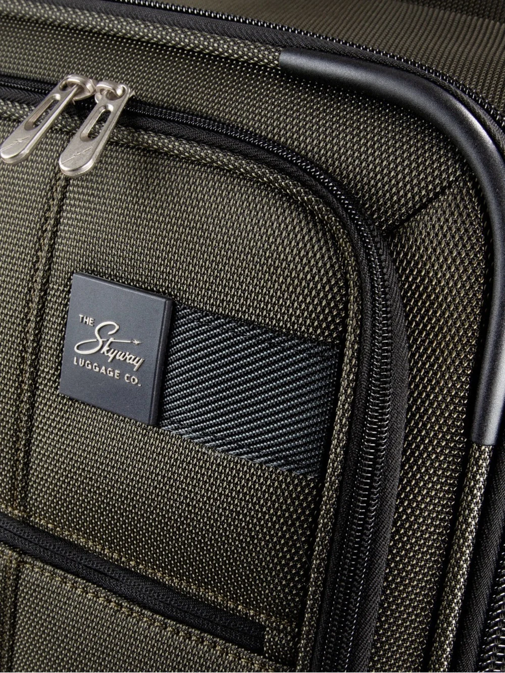 Skyway Sigma 7.0 Softside Carry-On Exp.Spinner Olive Luggage Classic Travel Bag